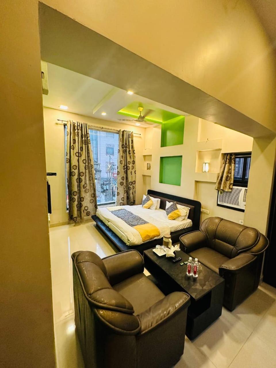 Hotel Deva Inn Waranasi Zewnętrze zdjęcie