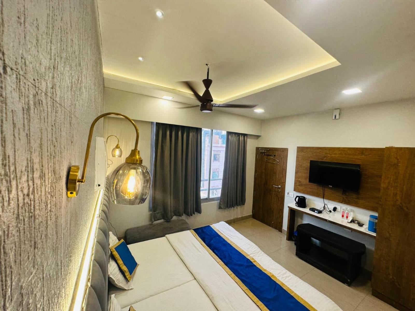 Hotel Deva Inn Waranasi Zewnętrze zdjęcie