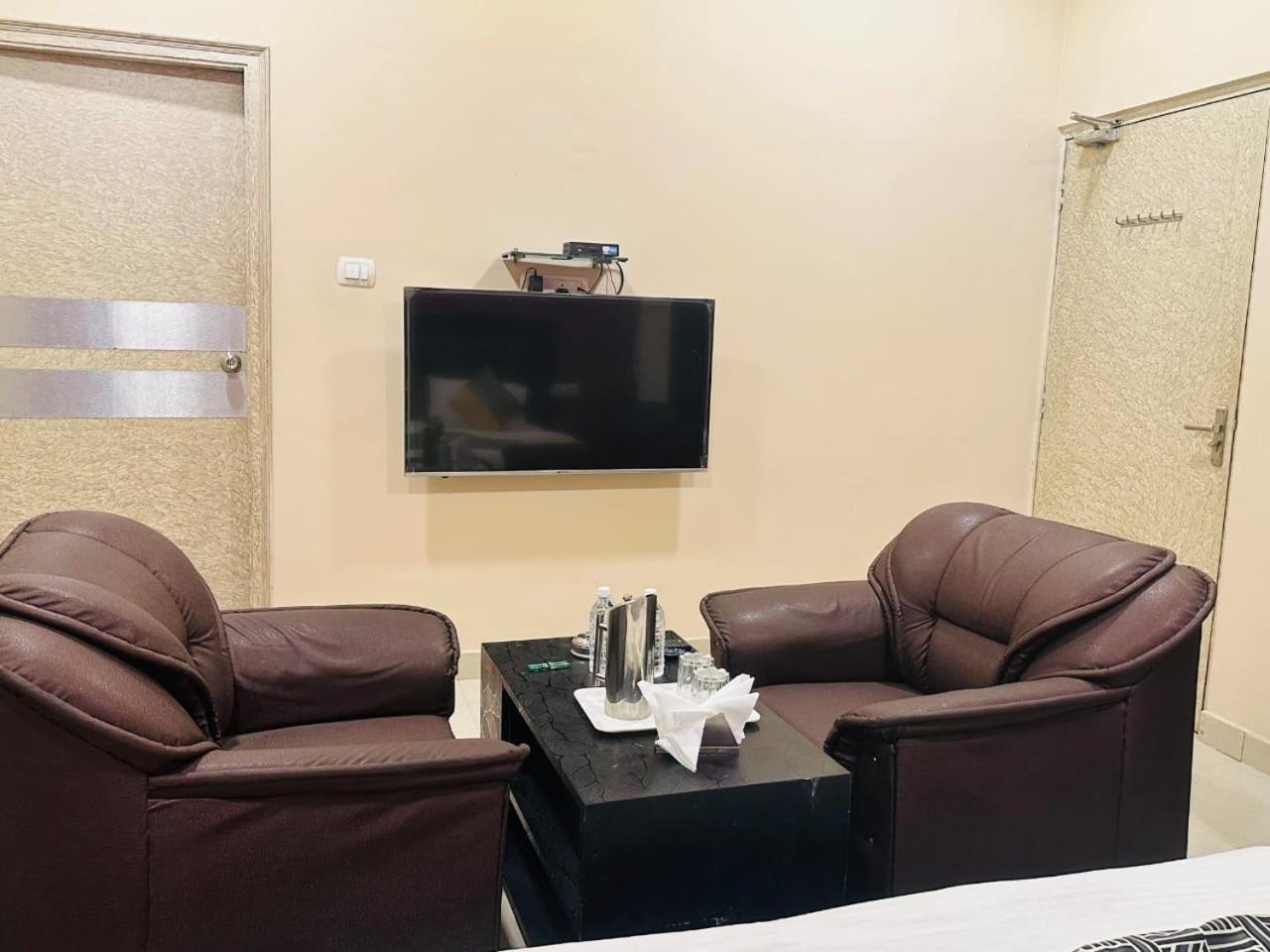 Hotel Deva Inn Waranasi Zewnętrze zdjęcie