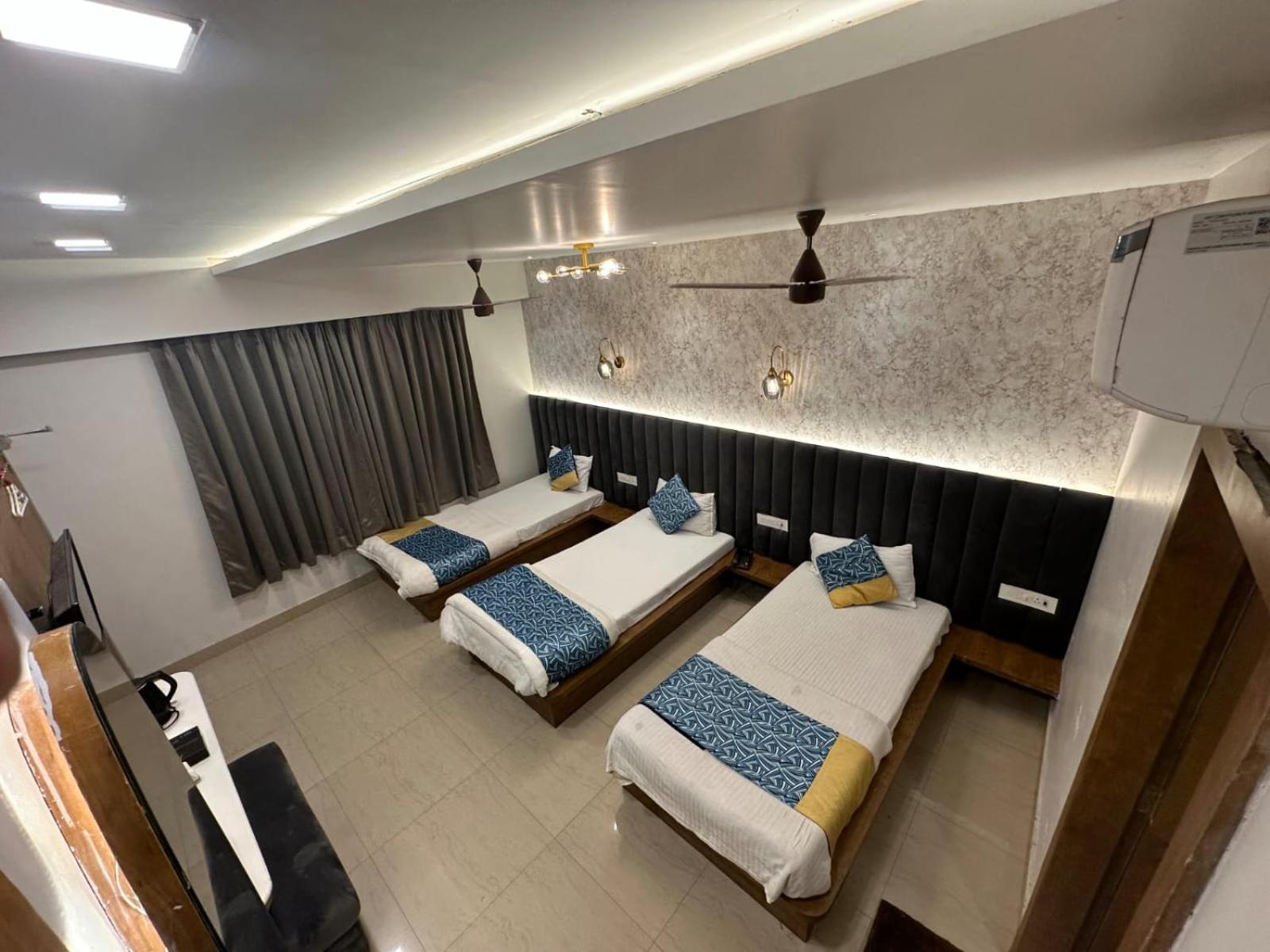 Hotel Deva Inn Waranasi Zewnętrze zdjęcie