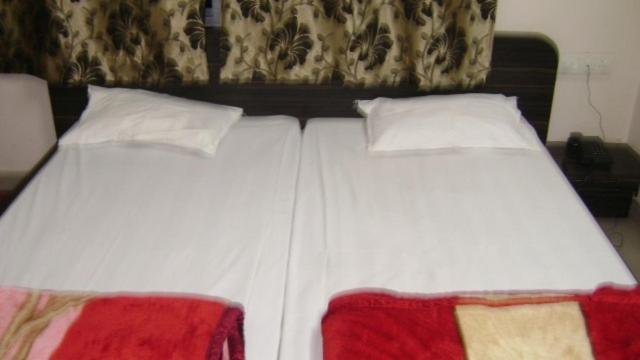 Hotel Deva Inn Waranasi Zewnętrze zdjęcie